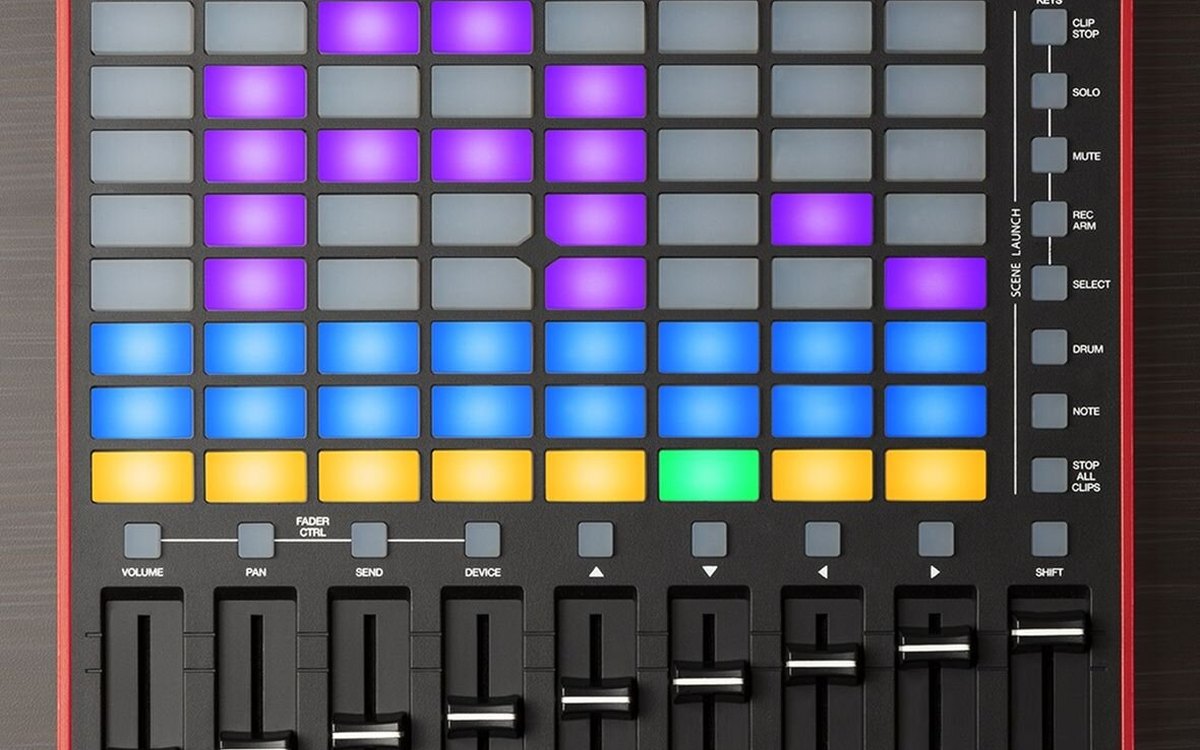 AKAI APC mini mk2