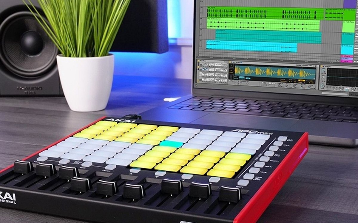 AKAI APC mini mk2 2. kép